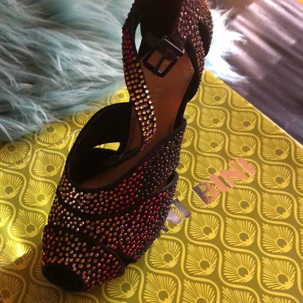 Shoes - Picture 3 of 3